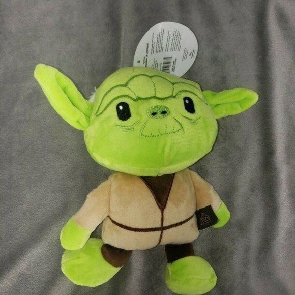 Fetch for Pets Yoda Plush Figure Squeaker Dog Toy,‎ - Picture 3 of 9